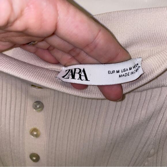 Zara Off-White Gray Cream Ribbed Midi Pencil Skirt Iridescent Buttons Medium - Picture 4 of 9